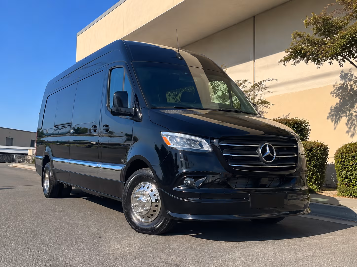 find transportation for your next prom 4